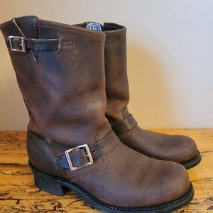 FRYE Engineer Boots Women's Size 9
